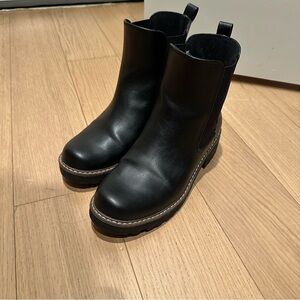 Chelsea boots